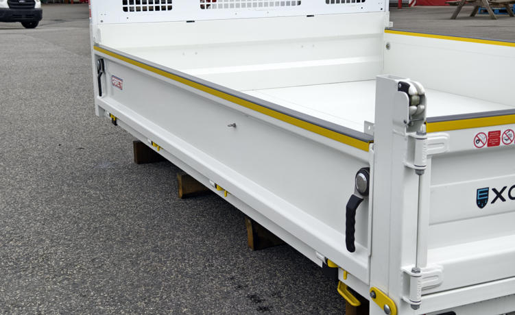 Caisson E-Xcalibur, ridelles facilement rabattables