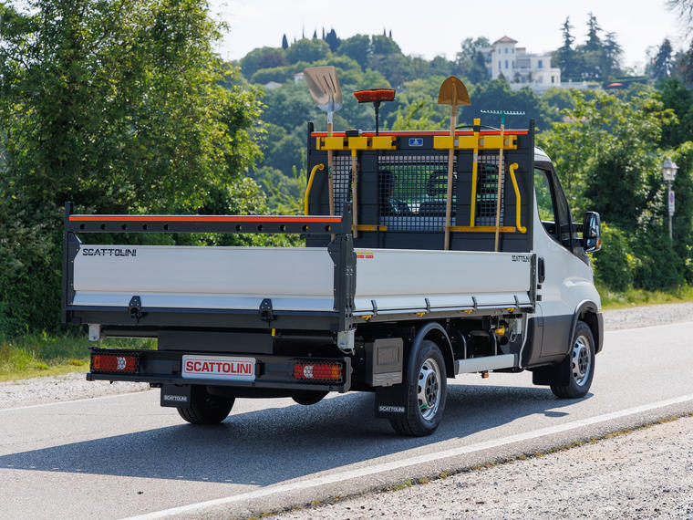 Découvrez la nouvelle benne Triverse E-Bison