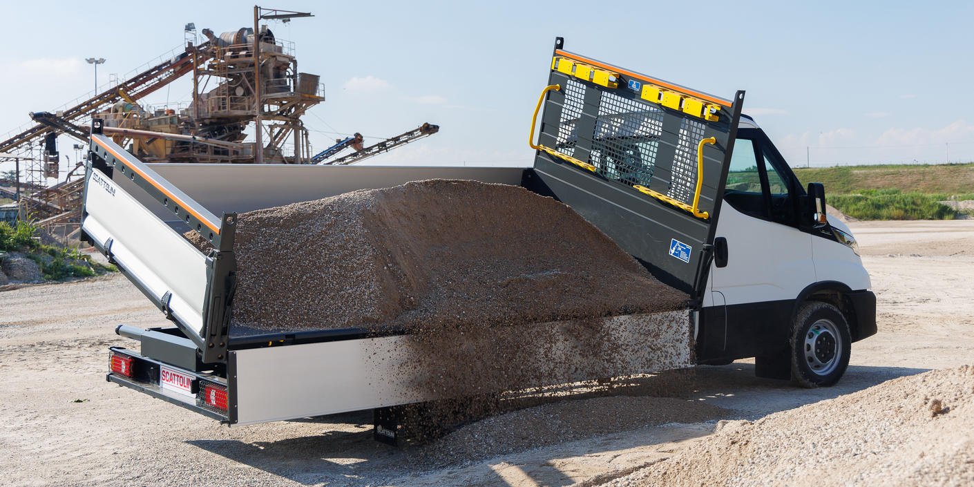 Découvrez la nouvelle benne Triverse E-Bison